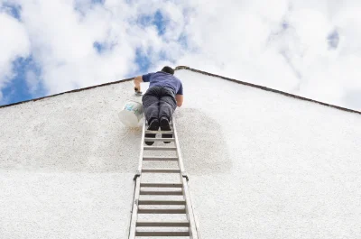 Peinture extérieure à Saint-Céneri-le-Gérei — façades et ravalement